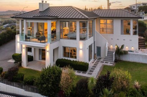 Photo of property in 24 Manhattan Rise, Orewa, 0931