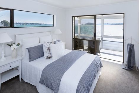 Photo of property in 52a The Parade, Bucklands Beach, Auckland, 2012