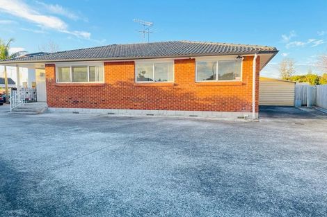 Photo of property in 16 Nan Place, Pakuranga Heights, Auckland, 2010