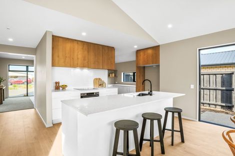 Photo of property in 15 Coney Place, Rolleston, 7614