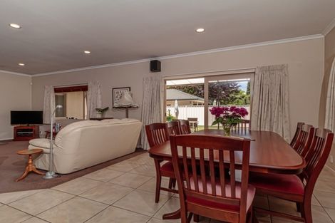 Photo of property in 17a Hetley Crescent, Taradale, Napier, 4112