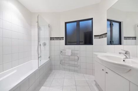Photo of property in 11 Highview Terrace, Queenstown, 9300