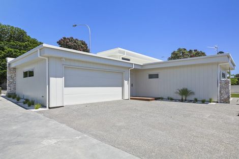Photo of property in Mangorei Road, Strandon, New Plymouth, 4312
