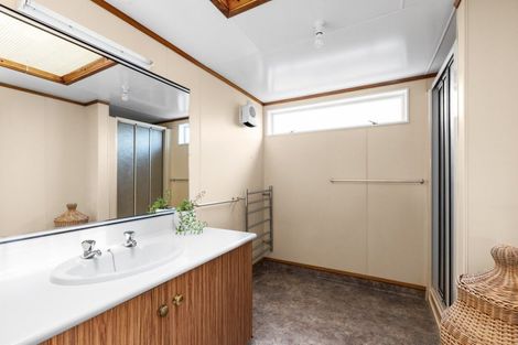 Photo of property in 48 Auckland Road, Greenmeadows, Napier, 4112
