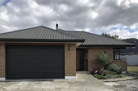 Photo of property in 17b Martin Avenue, Wakefield, 7025