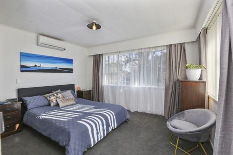 Photo of property in 10 Magnolia Drive, Westown, New Plymouth, 4310