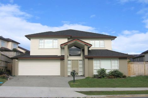 Photo of property in 132 Cyril French Drive, Flat Bush, Auckland, 2016