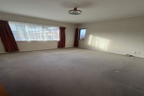 Photo of property in 2/1 Nelson Street, Papakura, 2110