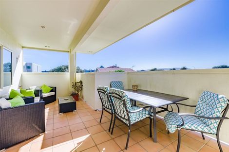 Photo of property in Ocean Apartments, 9/44 Marine Parade, Paraparaumu Beach, Paraparaumu, 5032