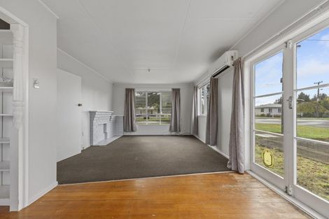 Photo of property in 10 Ward Street, Raetihi, 4632