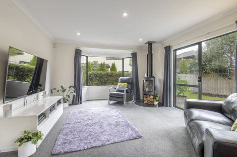 Photo of property in 203 Westchester Drive, Churton Park, Wellington, 6037