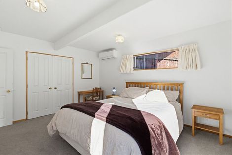 Photo of property in 96a Warren Crescent, Hillmorton, Christchurch, 8025