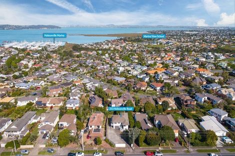 Photo of property in 213 Hobsonville Road, Hobsonville, Auckland, 0618