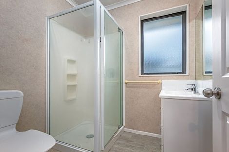 Photo of property in 8 Geneva Terrace, Kelvin Grove, Palmerston North, 4414
