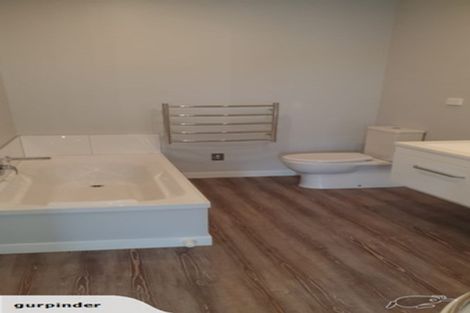 Photo of property in 32u5 Dr Taylor Terrace, Johnsonville, Wellington, 6037