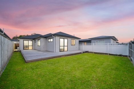 Photo of property in 42 Holcroft Street, Papakura, 2110