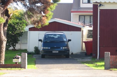 Photo of property in 2/25 Landscape Road, Papatoetoe, Auckland, 2025