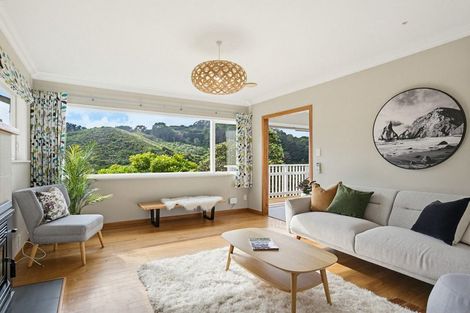 Photo of property in 103 Makara Road, Karori, Wellington, 6012