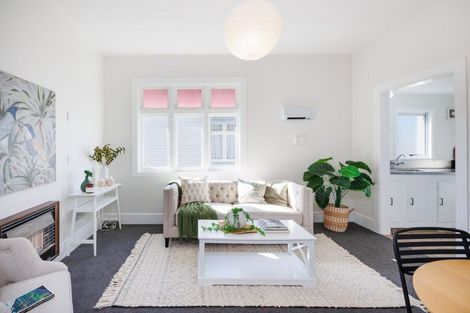 Photo of property in 33 Mcgiffert Street, Palmerston North, 4410