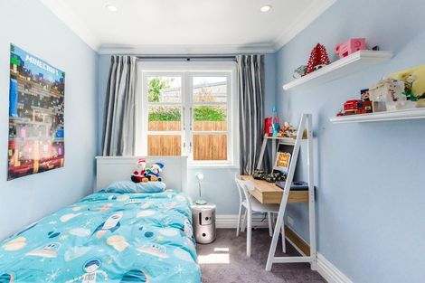 Photo of property in 12 Gray Avenue, Paraparaumu Beach, Paraparaumu, 5032