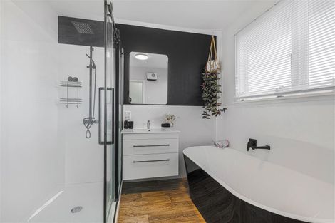 Photo of property in 327 Ferry Road, Waltham, Christchurch, 8011