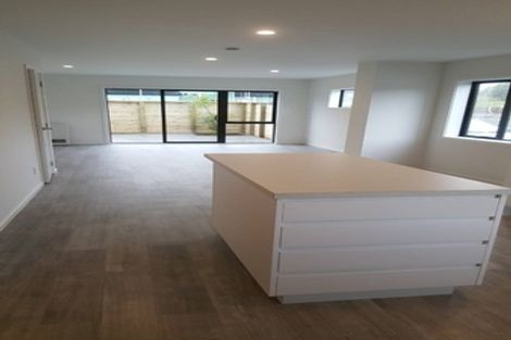 Photo of property in 16/9u Surrey Street, Tawa, Wellington, 5028
