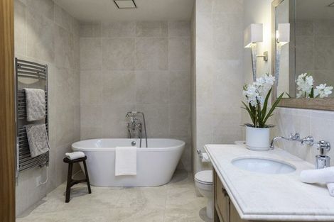 Photo of property in 5 Saint Barnabas Lane, Fendalton, Christchurch, 8052