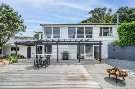 Photo of property in 20 Raroa Place, Pukerua Bay, 5026