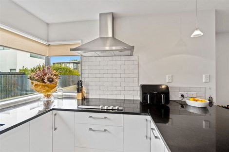 Photo of property in 3 Longueval Lane, Broomfield, Christchurch, 8042