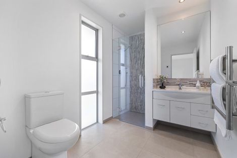 Photo of property in 12 Crabbe Place, Cromwell, 9310