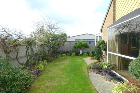 Photo of property in 52 Skerten Avenue, Hornby, Christchurch, 8042