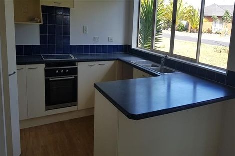 Photo of property in 1 Gerolds Place, Flat Bush, Auckland, 2019