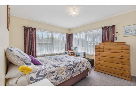 Photo of property in 34 Levesque Street, Birkdale, Auckland, 0626