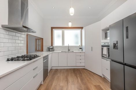 Photo of property in 33 Karepa Street, Brooklyn, Wellington, 6021