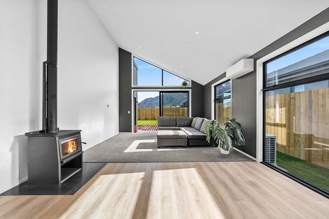 Photo of property in 36 Gillespie Street, Lake Hawea, 9382