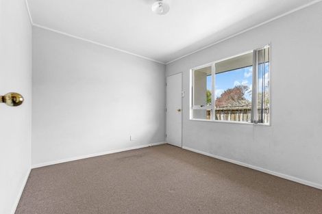 Photo of property in 17 Cretian Crescent, Henderson, Auckland, 0612
