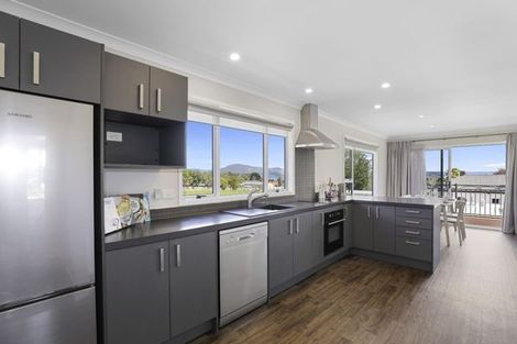 Photo of property in 25 Coulter Road, Owhata, Rotorua, 3010