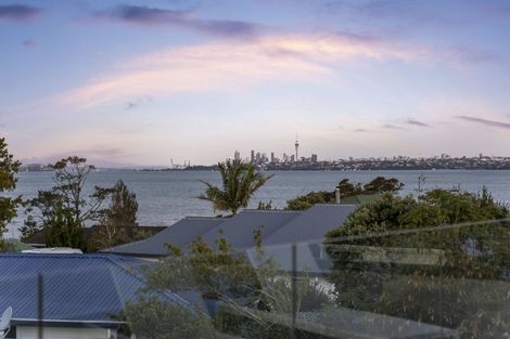 Photo of property in 4 Halyard Place, Te Atatu Peninsula, Auckland, 0610