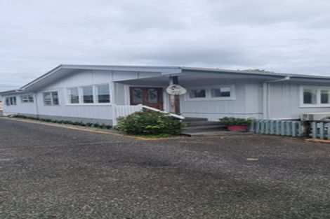 Photo of property in 1/16 Puriri Avenue, Greenlane, Auckland, 1051