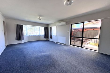 Photo of property in 1 Pinedale Parade, Milson, Palmerston North, 4414
