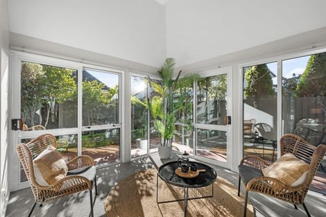 Photo of property in 1/57 Weka Street, Fendalton, Christchurch, 8041