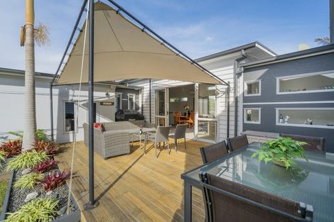 Photo of property in 2 Pelican Place, Whitianga, 3510