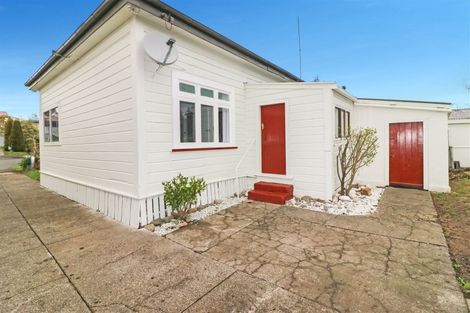 Photo of property in 11 Empire Street, Dannevirke, 4930