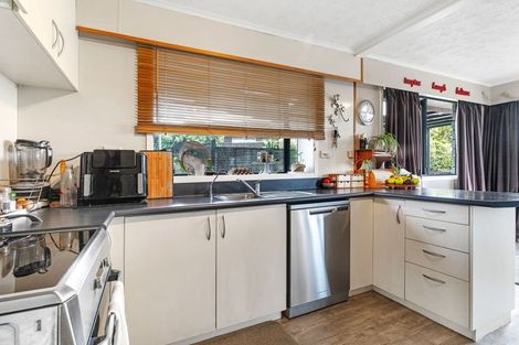 Photo of property in 1 Bata Place, Pomare, Rotorua, 3015