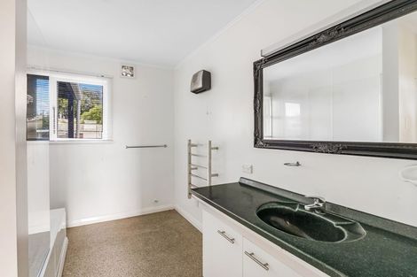 Photo of property in 69 Carlton Avenue, Tawhero, Whanganui, 4501