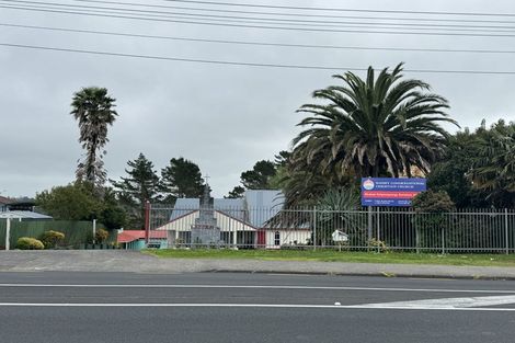 Photo of property in 309 Don Buck Road, Massey, Auckland, 0614