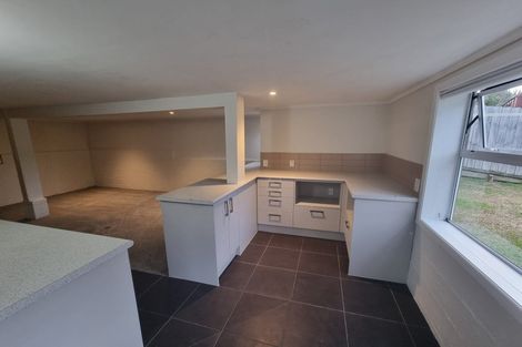 Photo of property in 1/31 Rangatira Road, Birkdale, Auckland, 0626