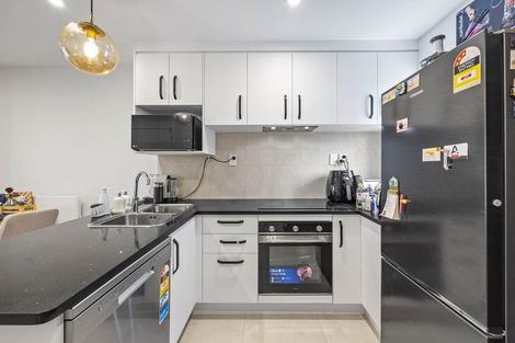 Photo of property in Rf202b, 16/18 Hewlett Road, Massey, Auckland, 0614