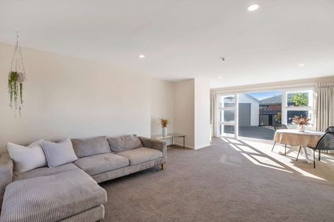 Photo of property in 54 Marriotts Road, North New Brighton, Christchurch, 8083