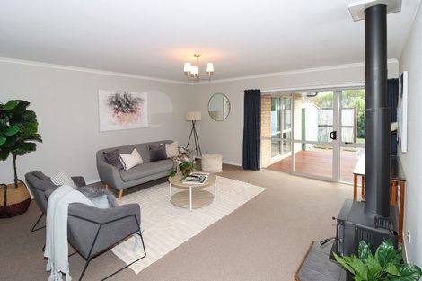 Photo of property in 29 Armstrong Avenue, Carterton, 5713